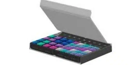 2758800831